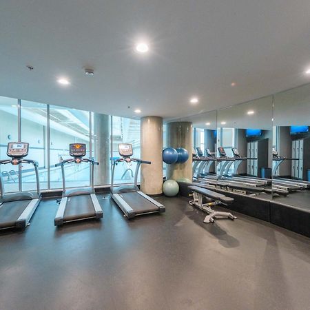 Central 1-Bedroom Apartment With Pool, Jacuzzi & Sauna Vancouver Zewnętrze zdjęcie