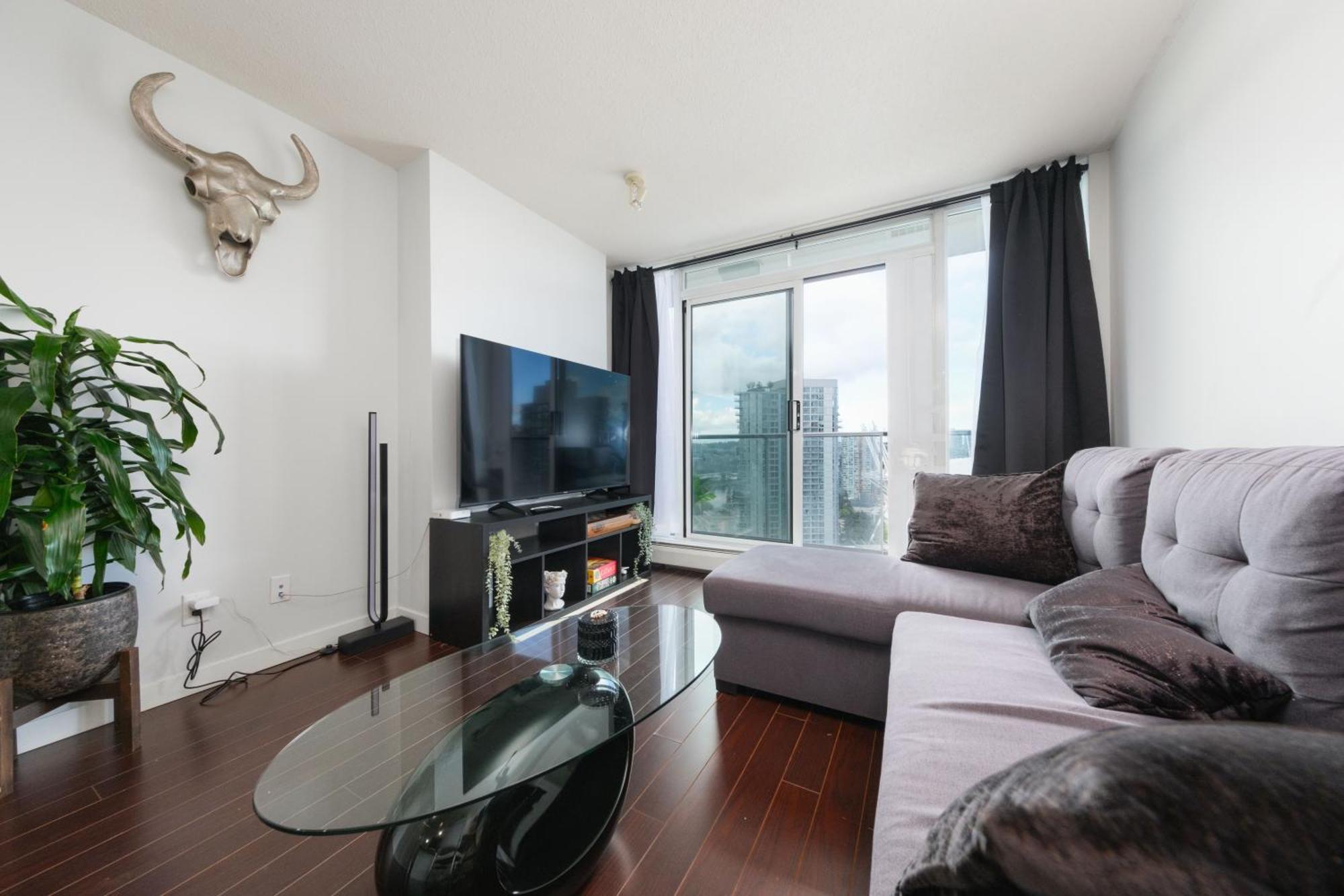 Central 1-Bedroom Apartment With Pool, Jacuzzi & Sauna Vancouver Zewnętrze zdjęcie